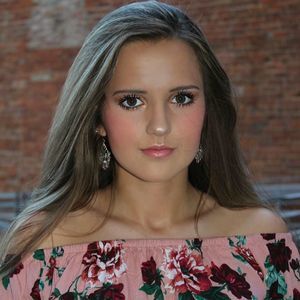 Meet your Posher, Karissa